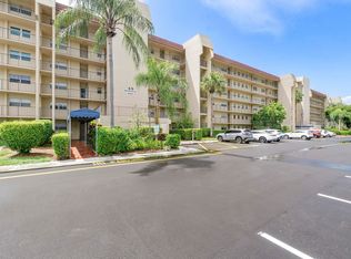 3590 Via Poinciana #107, Lake Worth, FL 33467
