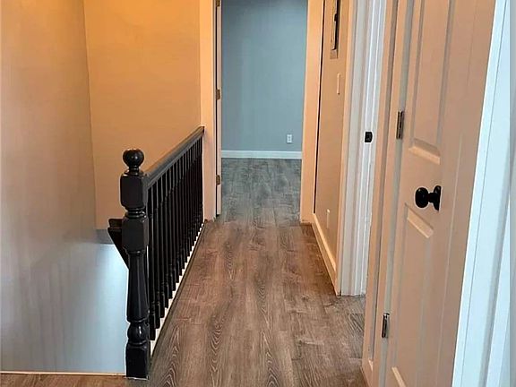 5th image of 17816 Zoller Rd