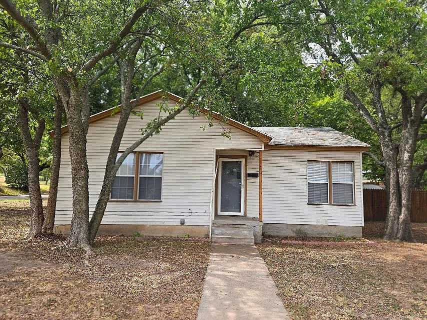 714 Jackson St