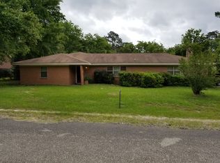 406 Oak St, Colmesneil, TX 75938