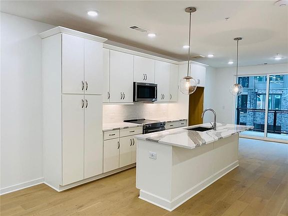 The Courtland features a beautiful open design.