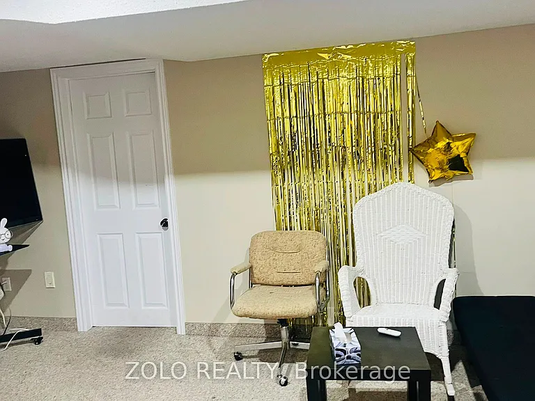196 Appleblossom Dr — Photo 5