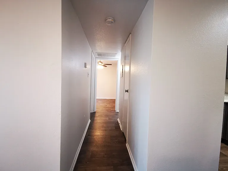 Sunchase Apartments — Photo 14