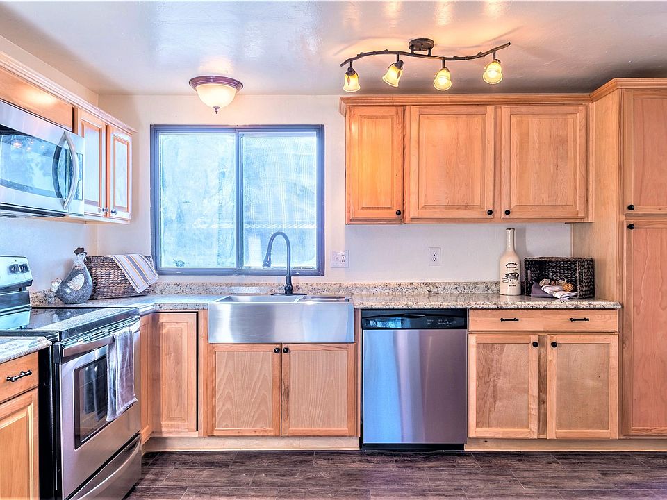 1st image of 3421 W Apricot Dr