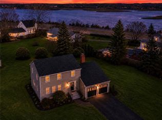 3 Pine Top Rd, Barrington, RI 02806