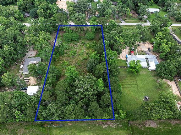 4th image of 207 Blue Lake Dr