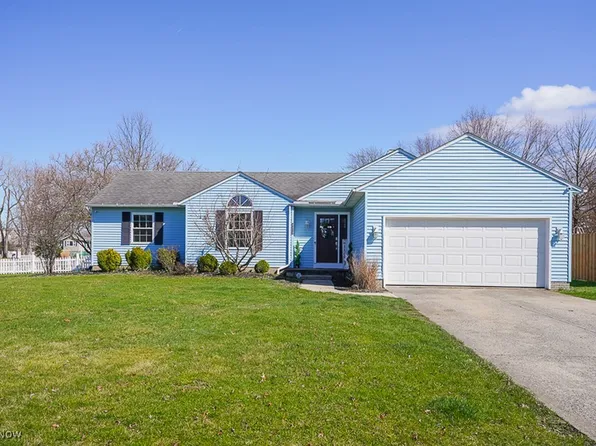 4213 Berkeley Dr, Sheffield Village, OH 44054