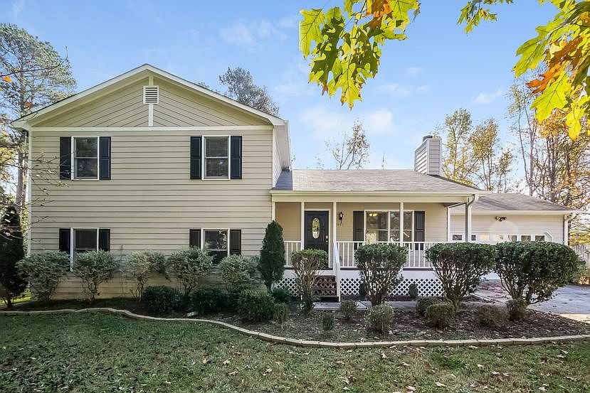 1st image of 2850 Crystal Brooke Ln