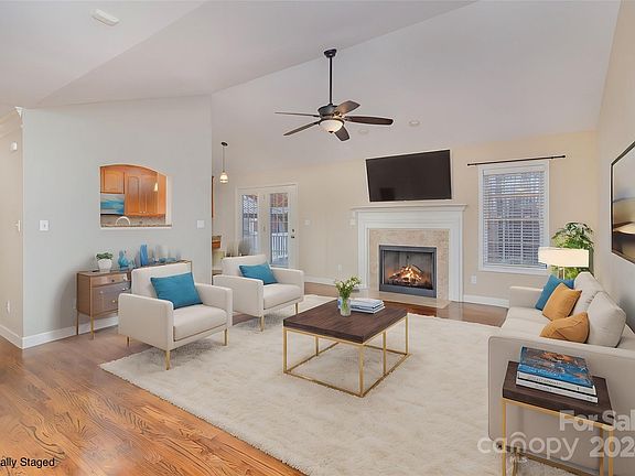 2nd image of 3445 Sourwood Ct