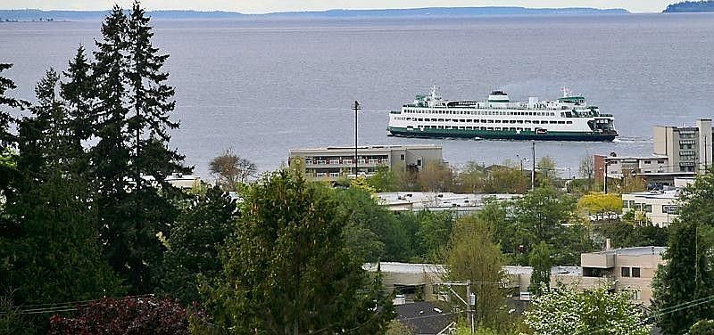 Beautiful ferry and sunset views