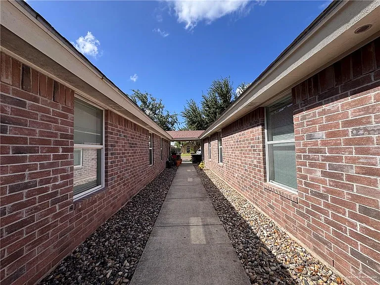 3828 W Sarah Evans St #3 — Photo 26