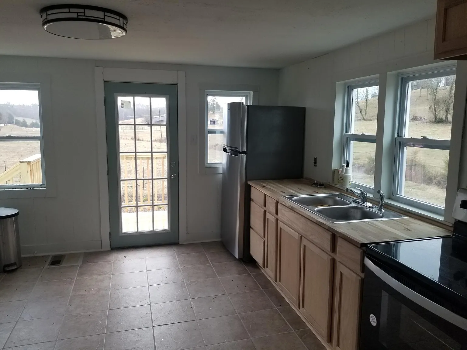 3 bed, 1320 sqft, $1,450 — Photo 4