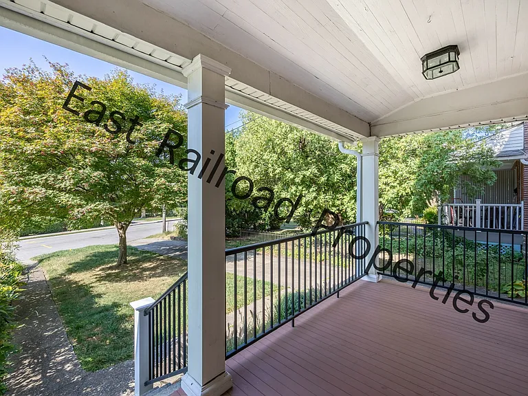 E Railroad Ave — Photo 5