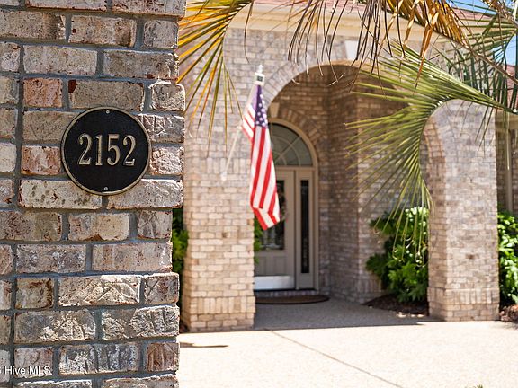 3rd image of 2152 Villamar Drive
