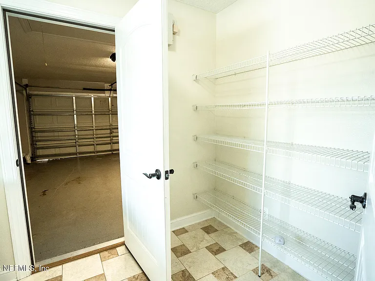 10355 Shelby Creek Rd S — Photo 23