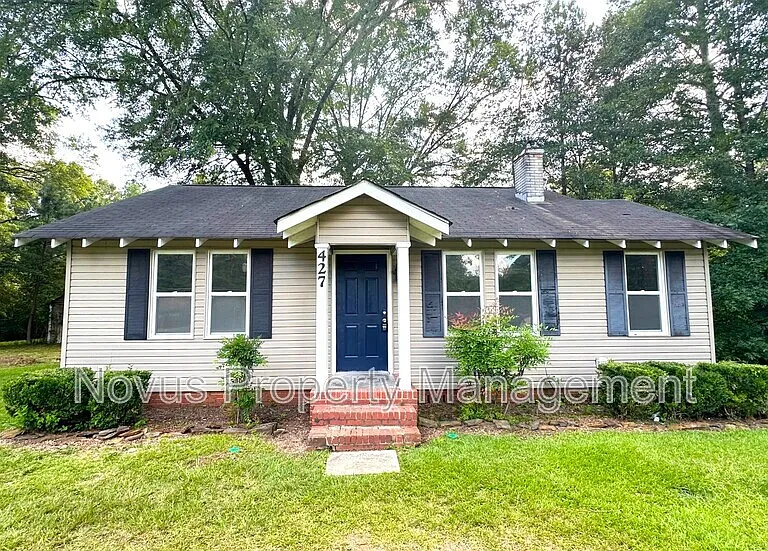 427 Adamson Ave — Photo 1