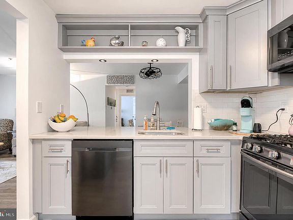 5th image of 4307 Aberdeen Ln