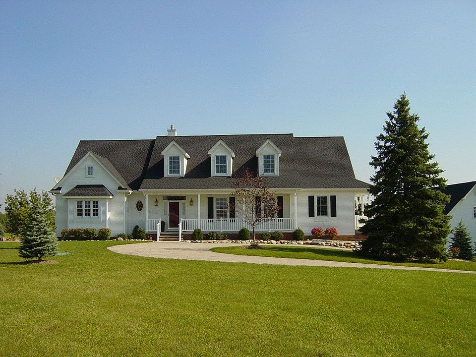 PLUMBER'S HOME-4.5 BATHS