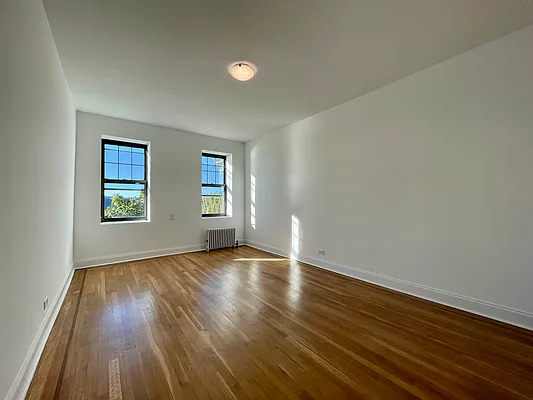 Rented by Bond New York | media 3