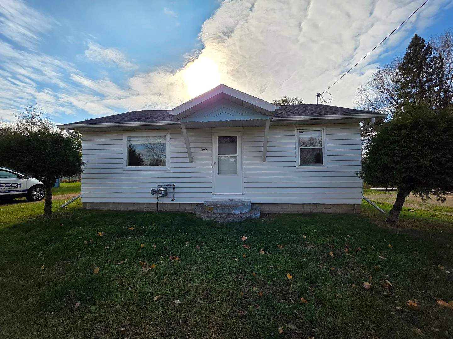 2 Bedroom Single Family Home in Clintonville - Available December! — Photo 4