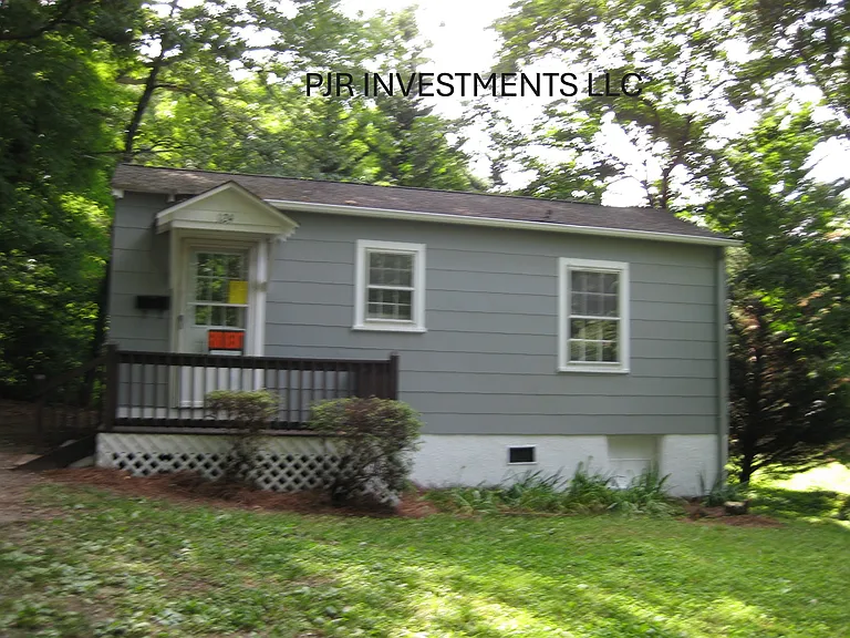124 Hardy St — Photo 3