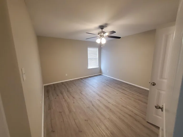 2432 French St — Photo 18