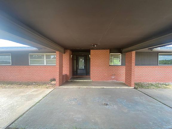 3rd image of 1140 Pawnee Bill Rd