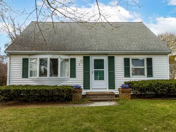 2 Montauk Street, Teaticket, MA 02536