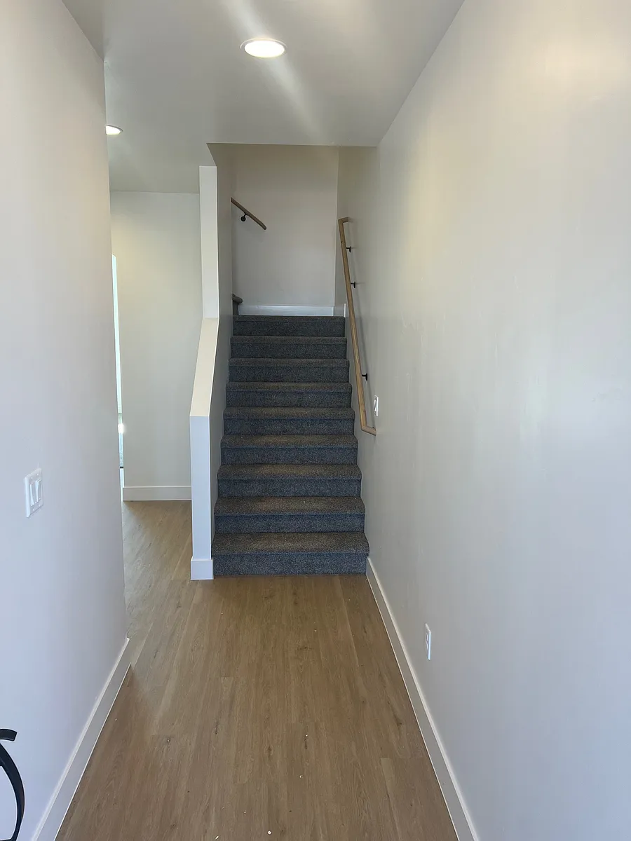 Building Photo - 1862 S Livy Ln #1