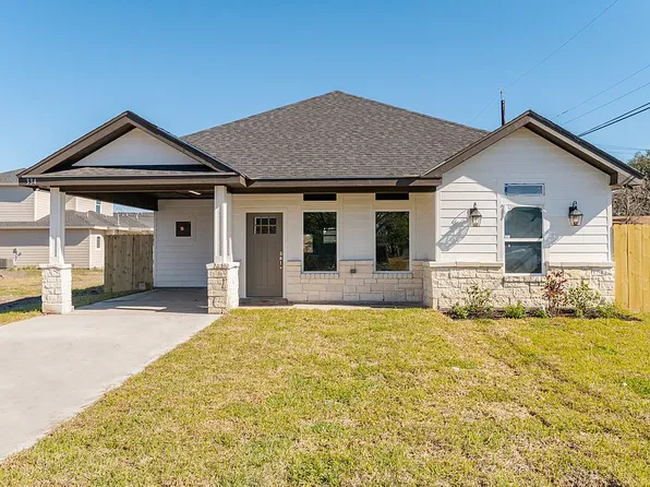 334 S 15th St, Kingsville, TX 78363