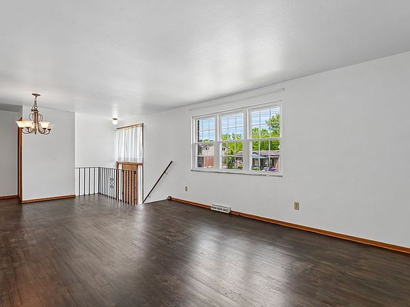 3rd image of 596 Anderson Ave