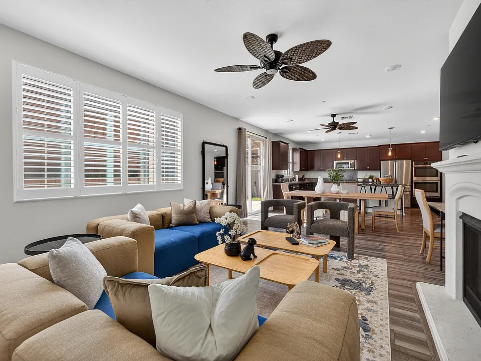 27268 Hideout Ct