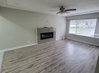 9729 Princess Dr, Surrey, BC V3V2T5