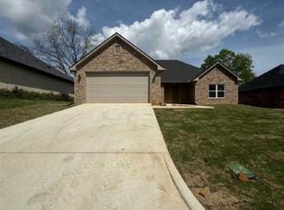 1003 Bucks Way, Longview, TX 75604