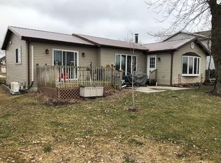 5388 S Highpoint Dr, Albion, IN 46701