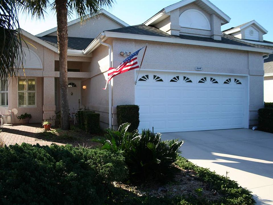 1st image of 205 Vista Ct