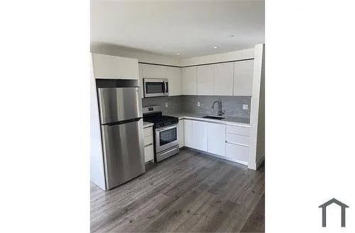 8548 Reseda Blvd #410 Photo 1