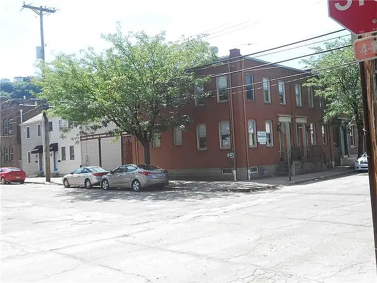 1026 Bingham St — Photo 1