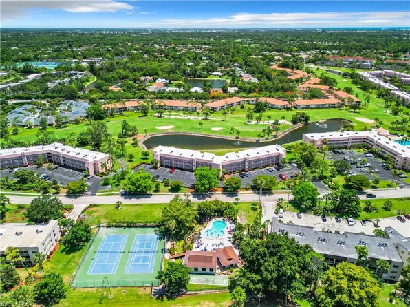 300 Forest Lakes Blvd APT 201, Naples, FL 34105