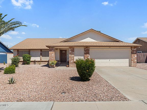 2nd image of 7944 W DAHLIA Drive