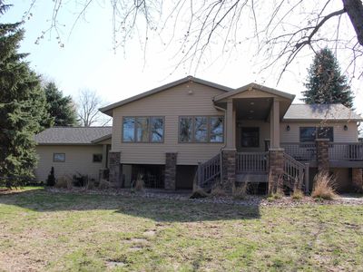 84 Lake Shore Dr, Emmetsburg, IA, 50536