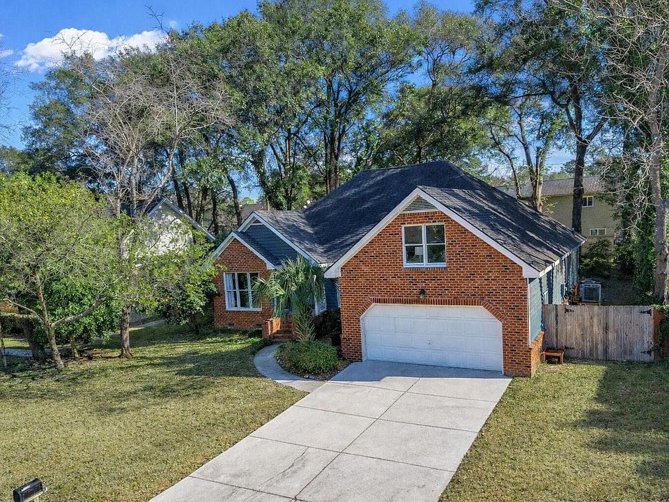 1st image of 109 Oyster Point Row