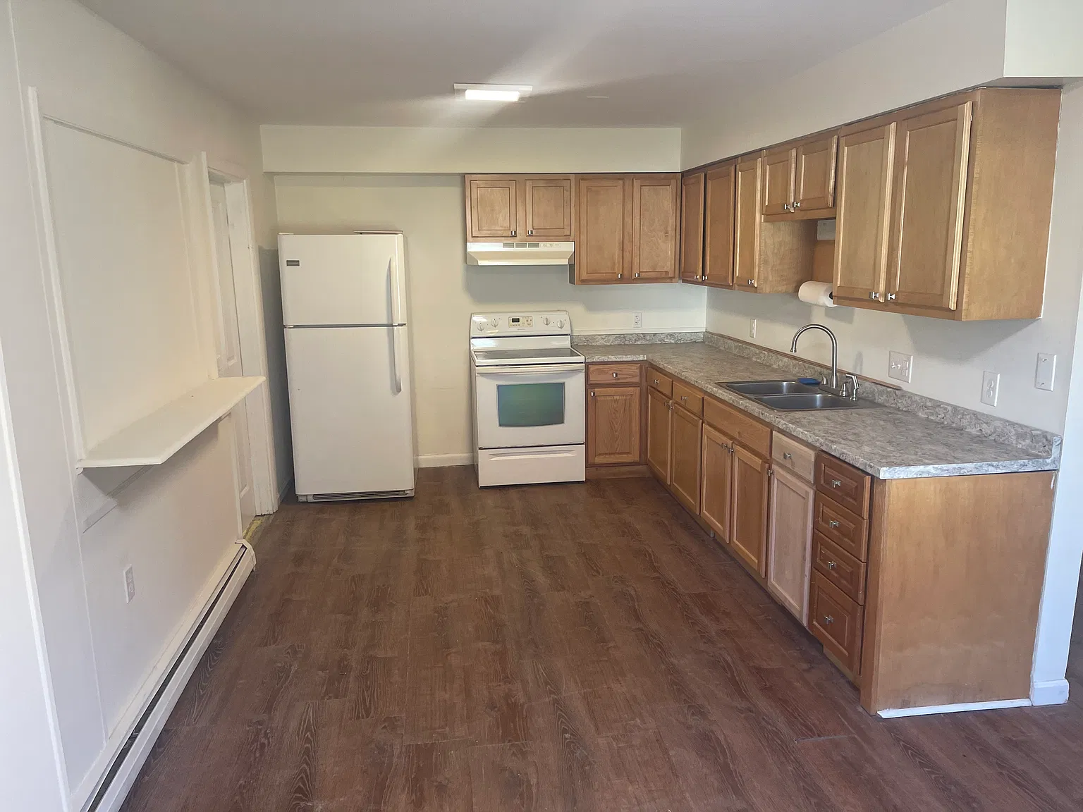 3 bed, 1000 sqft, $2,750 — Photo 2