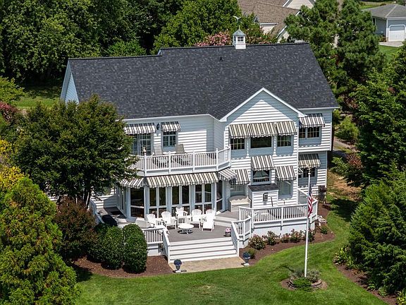 2nd image of 21477 Island Club Rd