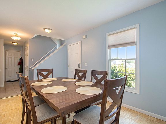 5th image of 112 Pine Trace Ct