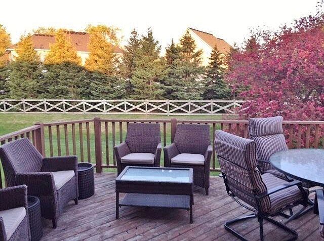 Beautiful deck to enjoy the outdoors (yard is NOT fenced in)