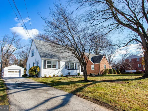 425 Saxer Ave, Springfield, PA 19064