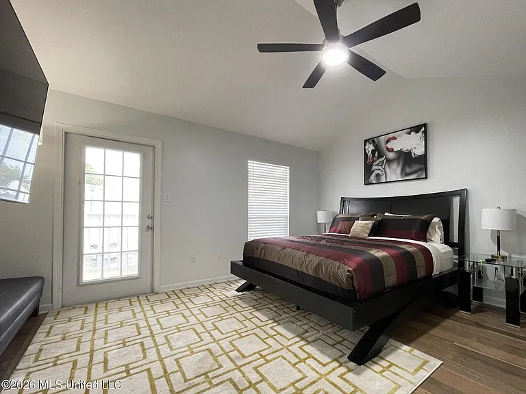 1276-B Century Oaks Dr #B — Photo 13