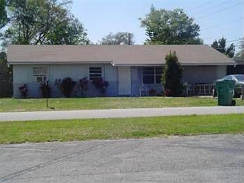 1st image of 1592 Valencia Ave