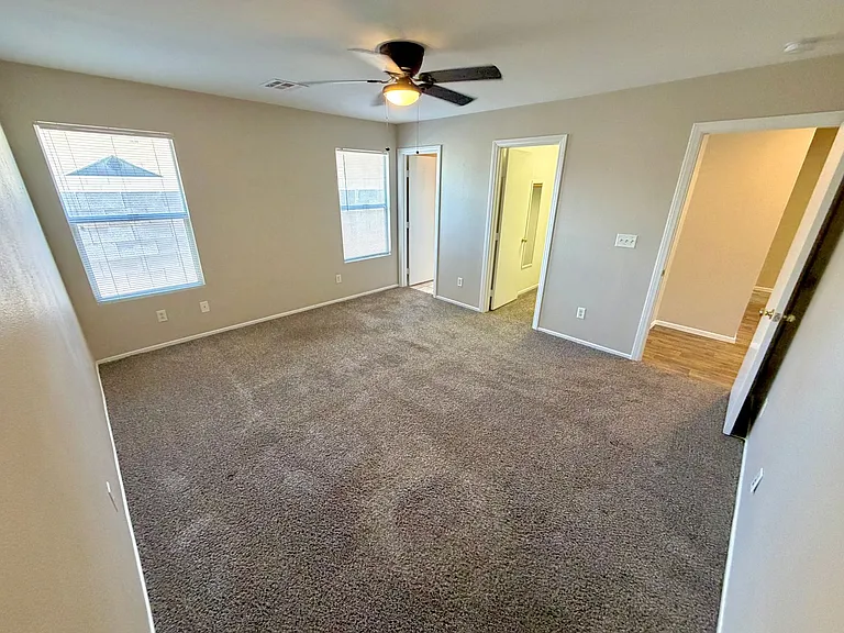 5712 Viberti Ct — Photo 15